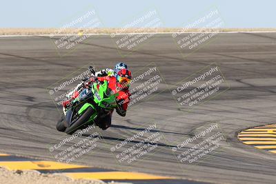 media/Oct-06-2024-Race Pace (Sun) [[d7d39ec7ad]]/9-Bowl Exit (940am)/